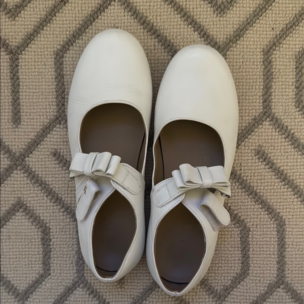 White Mary Jane Shoes with Bow